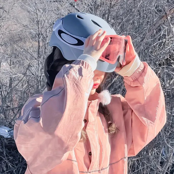 叔比狗:尼斯湖大水怪